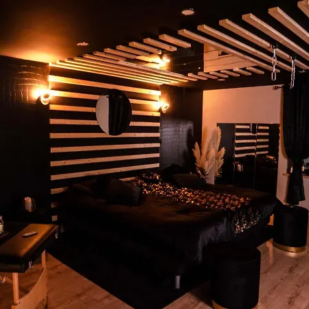 Douceur Du Charme - Love-room A Charmes Entre Epinal Et Nancy Apartment *