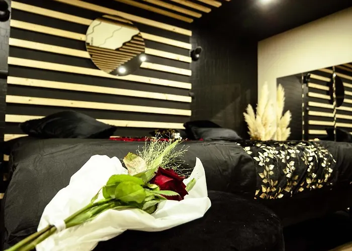 Douceur Du Charme - Love-room A Entre Epinal Et Nancy 아파트 *