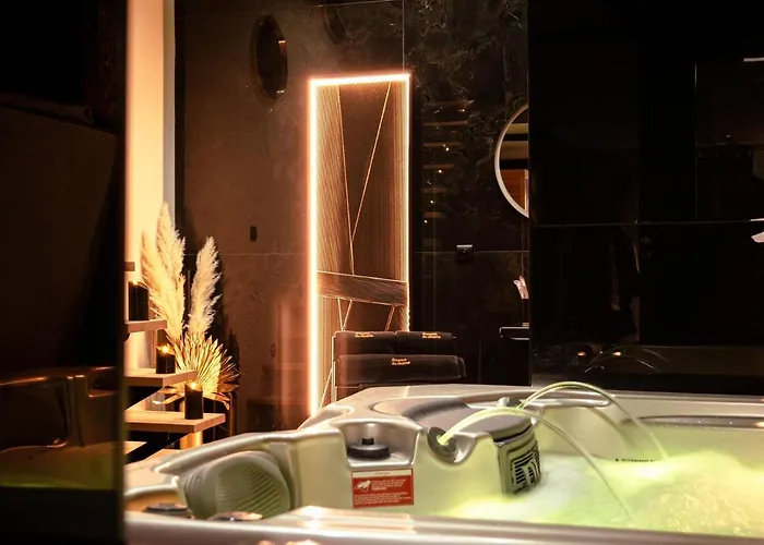 Douceur Du Charme - Love-room A Entre Epinal Et Nancy 아파트